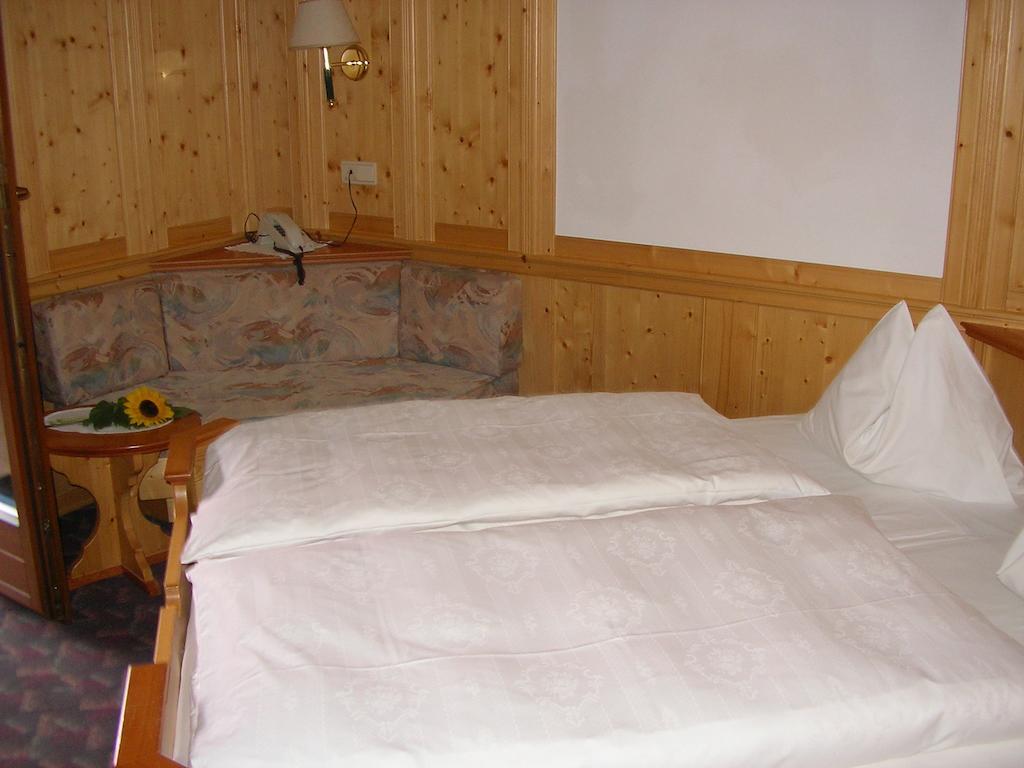 Burgblick Hotel San Lorenzo di Sebato Room photo